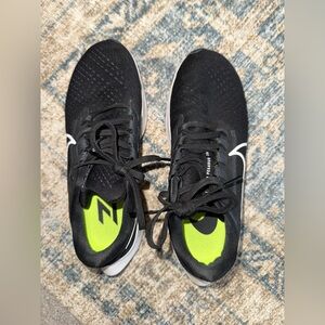 Nike Pegasus size 7.5 women